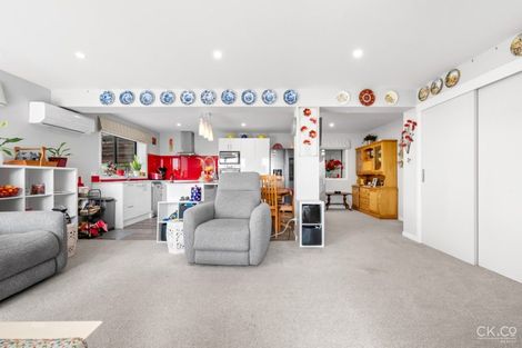 Photo of property in 12 Roman Close, Silverstream, Upper Hutt, 5019