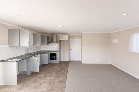 Photo of property in 9 Lisa Rise, Half Moon Bay, Auckland, 2012