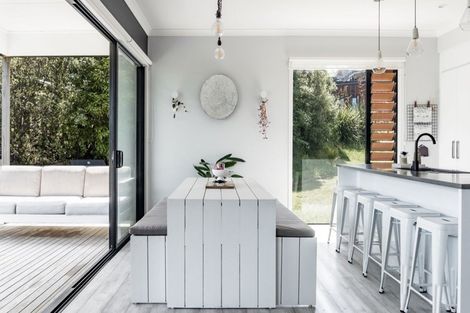 Photo of property in 5 Aroaro Lane, Raglan, 3225