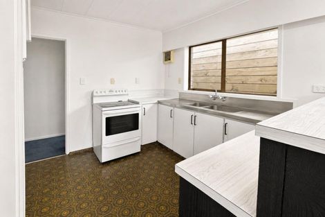 Photo of property in 22 Frankley Road, Westown, New Plymouth, 4310