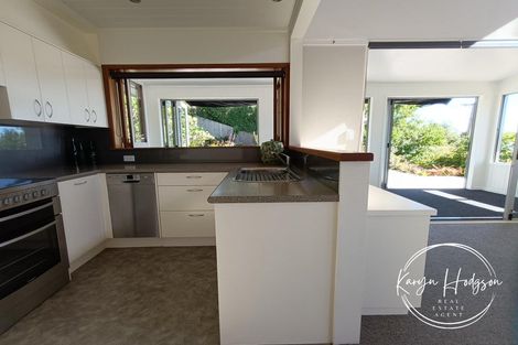 Photo of property in 12 Cliff Street, Pahi, Paparoa, 0571