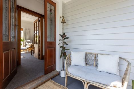 Photo of property in 21 Coleman Terrace, Bluff Hill, Napier, 4110