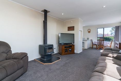 Photo of property in 37 Moffett Street, Islington, Christchurch, 8042