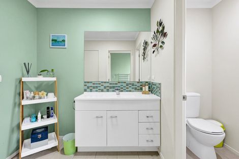 Photo of property in 57 Ainslee Street, Highlands Park, New Plymouth, 4312