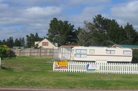 Photo of property in 243 Kenwood Drive, Matarangi, Whitianga, 3592