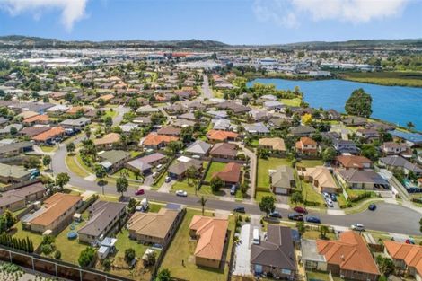 Photo of property in 33 Morewa Place, Takanini, 2112