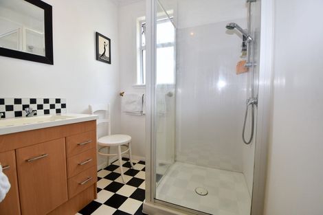 Photo of property in 93 Pembroke Street, Carterton, 5713