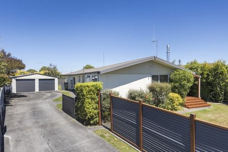 Photo of property in 129 Apollo Parade, Milson, Palmerston North, 4414