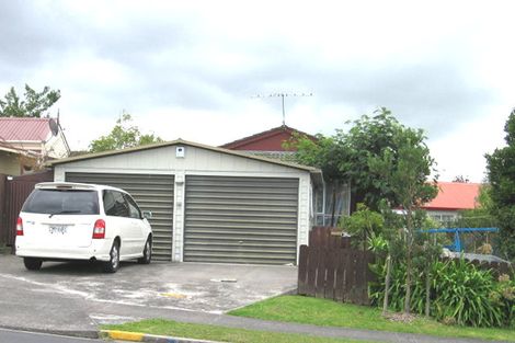 Photo of property in 34 Hassan Drive, Massey, Auckland, 0614