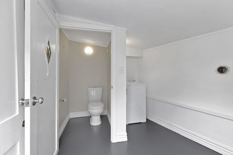Photo of property in 32 Holloway Road, Aro Valley, Wellington, 6021