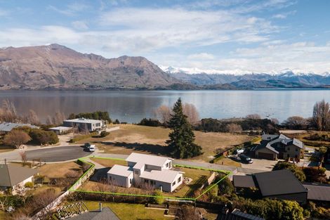 Photo of property in 6 Baker Grove, Wanaka, 9305