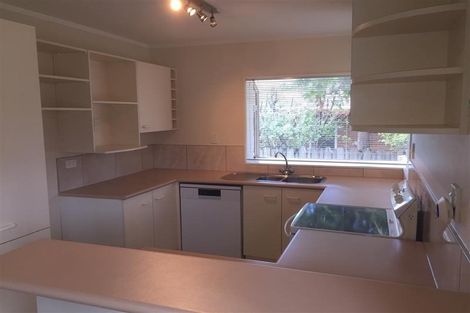 Photo of property in 39 Waimoko Glen, Swanson, Auckland, 0612