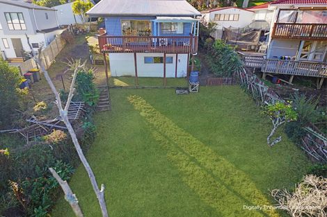 Photo of property in 6 Jenanne Place, Totara Vale, Auckland, 0629