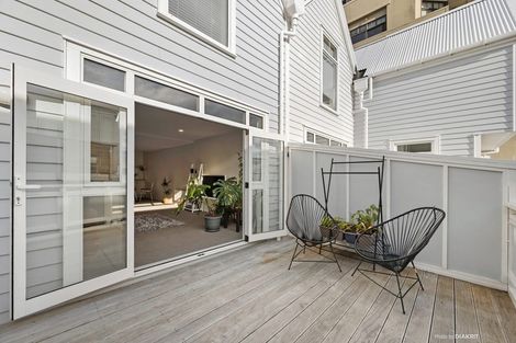 Photo of property in Victoria Villas, 42/35 Pirie Street, Mount Victoria, Wellington, 6011