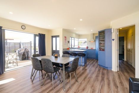 Photo of property in 19 Ursula Drive, Feilding, 4702