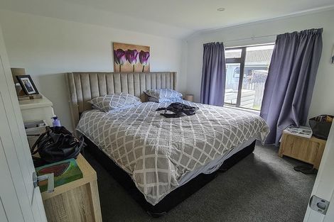 Photo of property in 43 De Quincey Terrace, Highland Park, Auckland, 2010