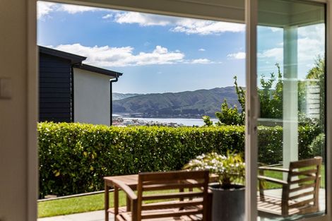 Photo of property in 135 Endeavour Drive, Whitby, Porirua, 5024