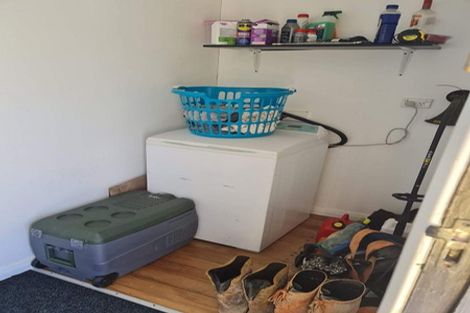 Photo of property in 81 De Lautour Road, Inner Kaiti, Gisborne, 4010