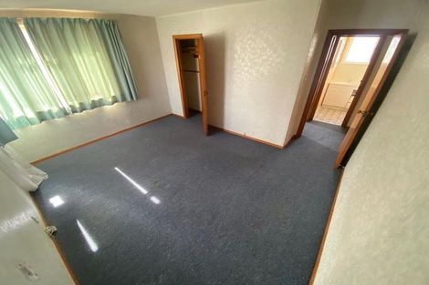 Photo of property in 2 Old Wairoa Road, Papakura, 2110