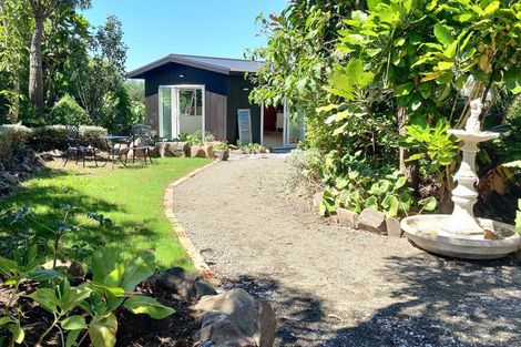 Photo of property in 15 Puriri Place, Tuateawa, Coromandel, 3583