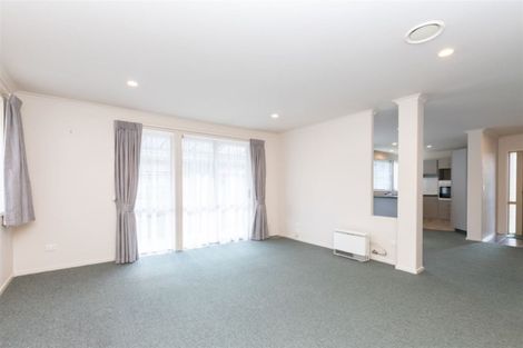 Photo of property in 8 Grevillea Place, Melville, Hamilton, 3206