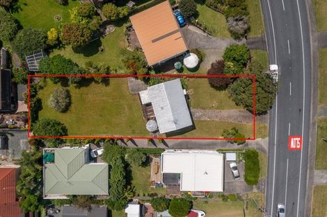 Photo of property in 1292 Whangaparaoa Road, Army Bay, Whangaparaoa, 0930