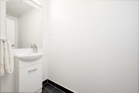Photo of property in 18 Cityview Place, Massey, Auckland, 0614