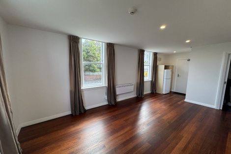 Photo of property in 77 Brougham Street, Mount Victoria, Wellington, 6011