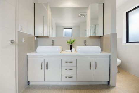 Photo of property in 19 Piwakawaka Court, Rototuna North, Hamilton, 3210