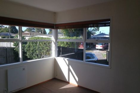 Photo of property in 2 Challinor Street, Pakuranga, Auckland, 2010