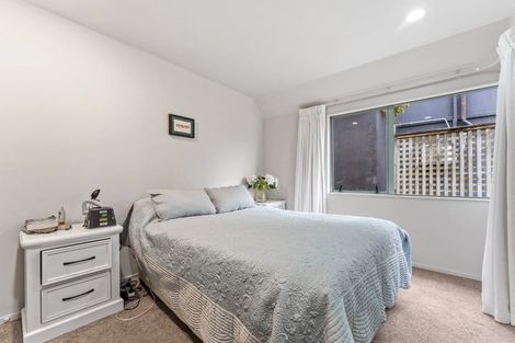 Photo of property in 40 Vipond Road, Stanmore Bay, Whangaparaoa, 0932