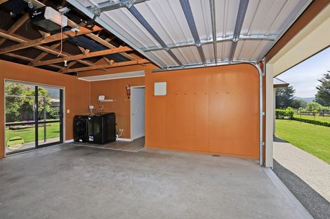 Photo of property in 16 Airini Road, Waimarama, Havelock North, 4294