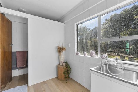 Photo of property in 15 Clifton Drive, Waitara, 4320
