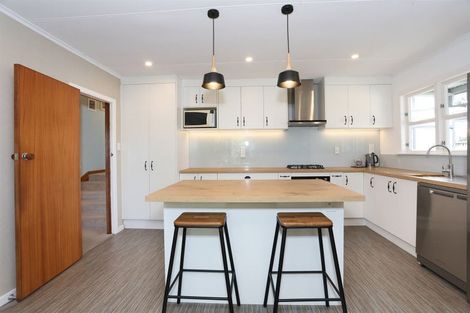 Photo of property in 25 Levin Street, Halcombe, Feilding, 4779