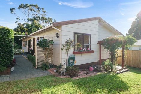 Photo of property in 27 Pitoitoi Street, Otaihanga, Paraparaumu, 5036