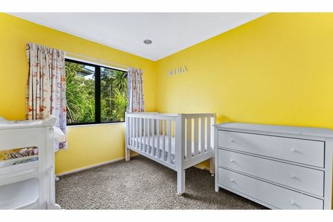 Photo of property in 2/46 Powrie Street, Glenfield, Auckland, 0629