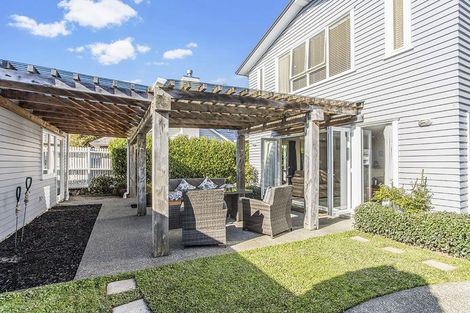 Photo of property in 16a Riverlea Avenue, Pakuranga, Auckland, 2010