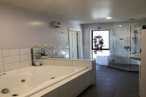 Photo of property in 339 Centaurus Road, Hillsborough, Christchurch, 8022