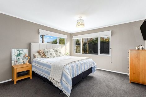 Photo of property in 5 Saint Columbans Grove, Boulcott, Lower Hutt, 5010