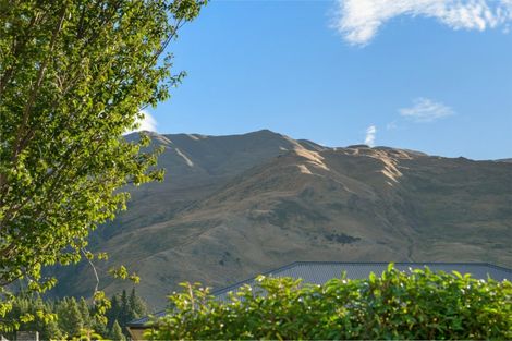 Photo of property in 11 Mcfarlane Terrace, Wanaka, 9305
