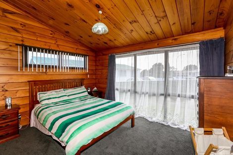 Photo of property in 47 Gardenia Avenue, Bell Block, New Plymouth, 4312