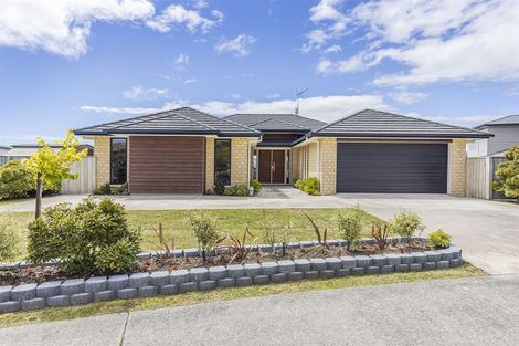 Photo of property in 8 Semaphore Lane, Whitby, Porirua, 5024