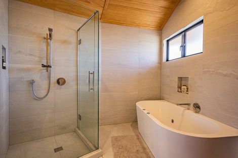 Photo of property in 1 Fern Lane, Ohakune, 4625