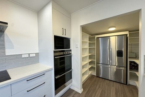 Photo of property in 32 Chatham Street, Waihola, Milton, 9073