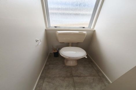 Photo of property in 1/127 Spinella Drive, Bayview, Auckland, 0629