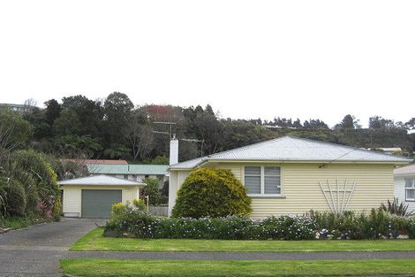 Photo of property in 14 Oranga Street, Marfell, New Plymouth, 4310