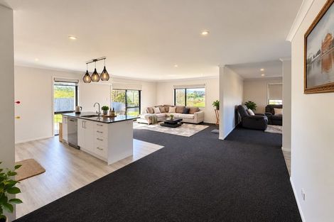 Photo of property in 9 Rylstone Way, Te Kauwhata, 3710