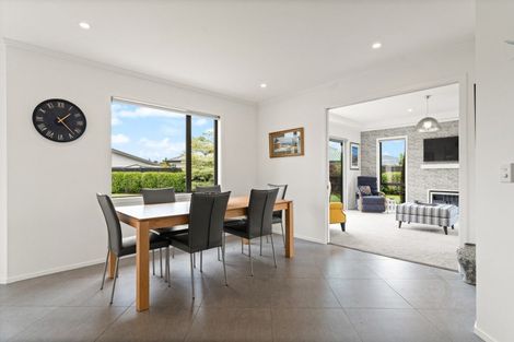 Photo of property in 17 Thornly Park Avenue, Mosgiel, 9024