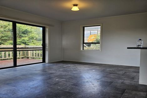 Photo of property in 33 Leaver Place, Weymouth, Auckland, 2103