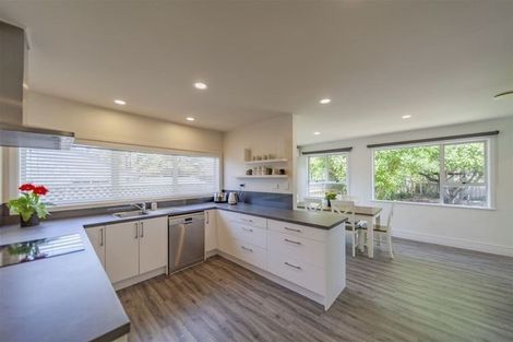 Photo of property in 106 Wharerangi Road, Greenmeadows, Napier, 4112